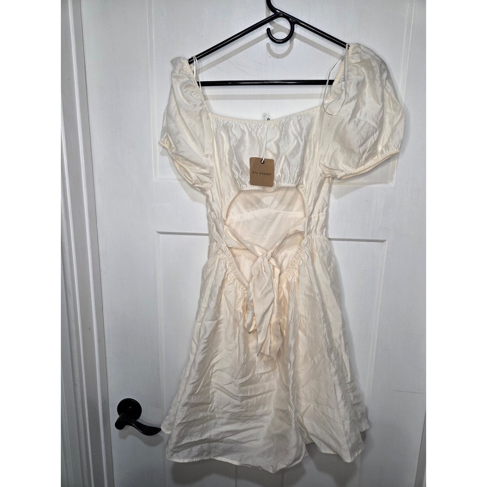 Blu Pepper Cream Ivory‎ Puff Sleeve Open Back Tie Mini Dress Cottagecore NWT - Picture 2 of 3